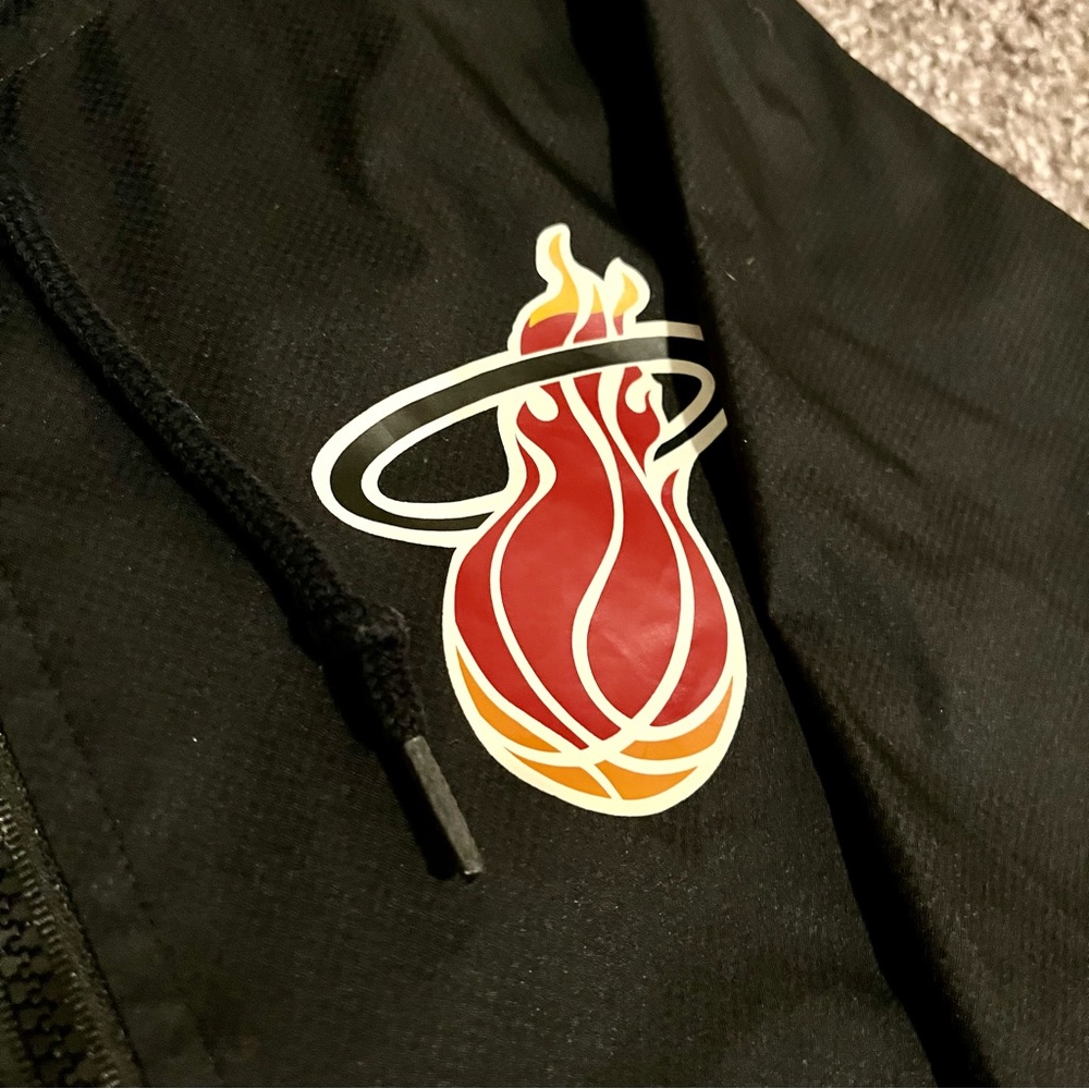 Rare Michell & Ness Miami Heat Windbreaker Jacket - Picture 2 of 2